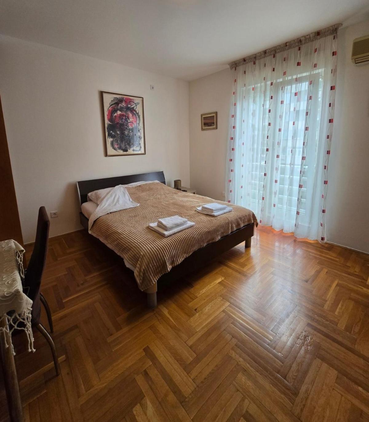 Laki Apartment ポドゴリツァ エクステリア 写真